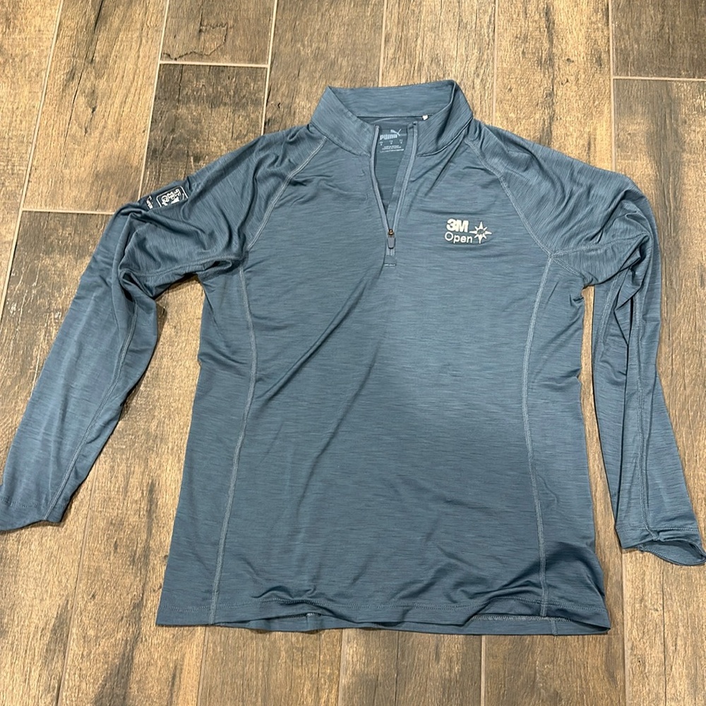 Puma men’s Golf quarter zip size medium